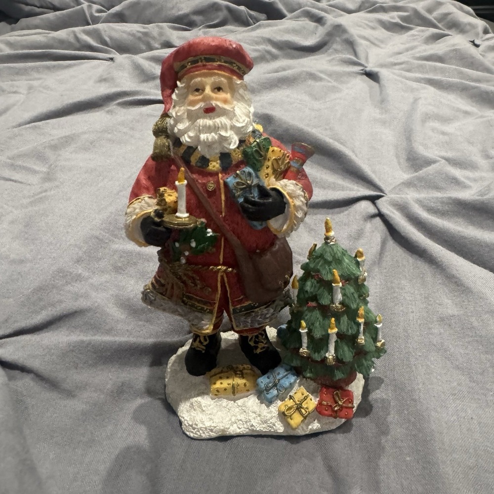 International Santa Claus Collection 2001 St. Nicholas Latvia SC52